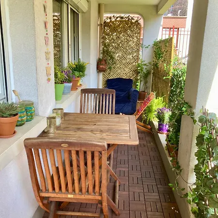Familial Avec Terrasse Et Parking